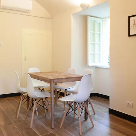 Portovecchio 公寓 莱万托